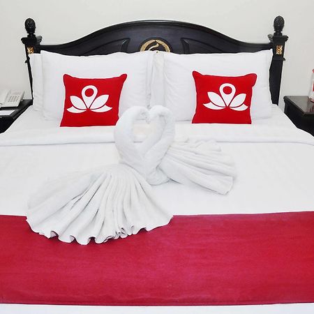 Zen Rooms Sultan Iskandar Muda Surabaja Zewnętrze zdjęcie