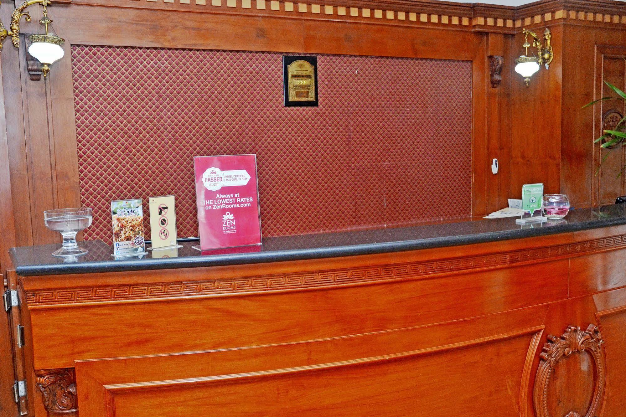 Zen Rooms Sultan Iskandar Muda Surabaja Zewnętrze zdjęcie
