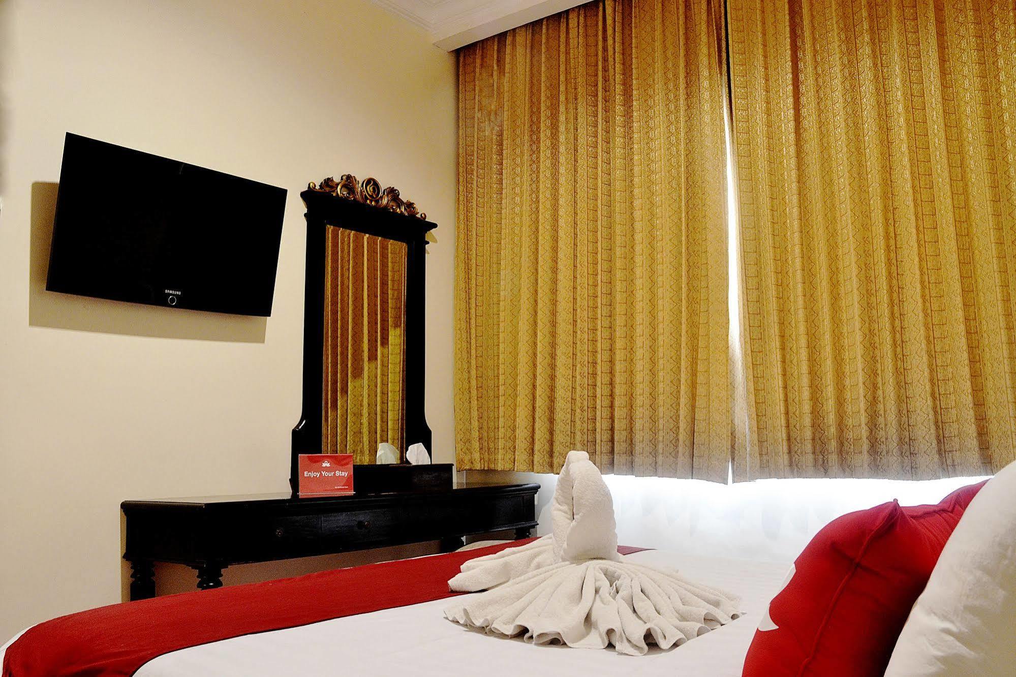 Zen Rooms Sultan Iskandar Muda Surabaja Zewnętrze zdjęcie