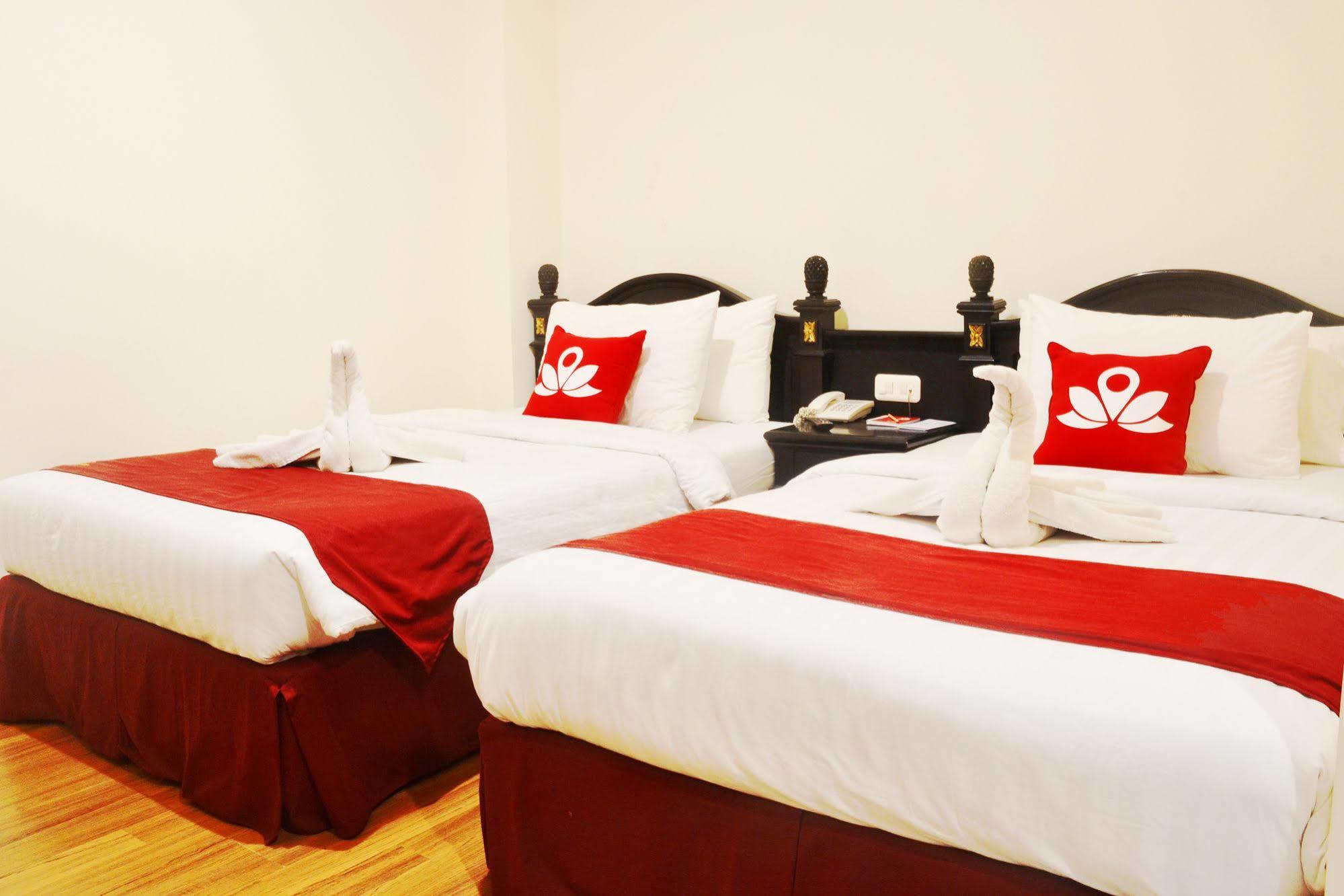 Zen Rooms Sultan Iskandar Muda Surabaja Zewnętrze zdjęcie